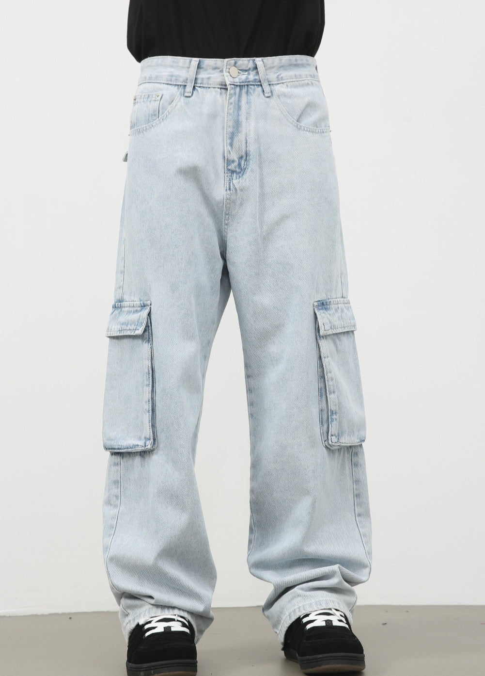 Retro Washed Light Blue Cargo Jeans Male