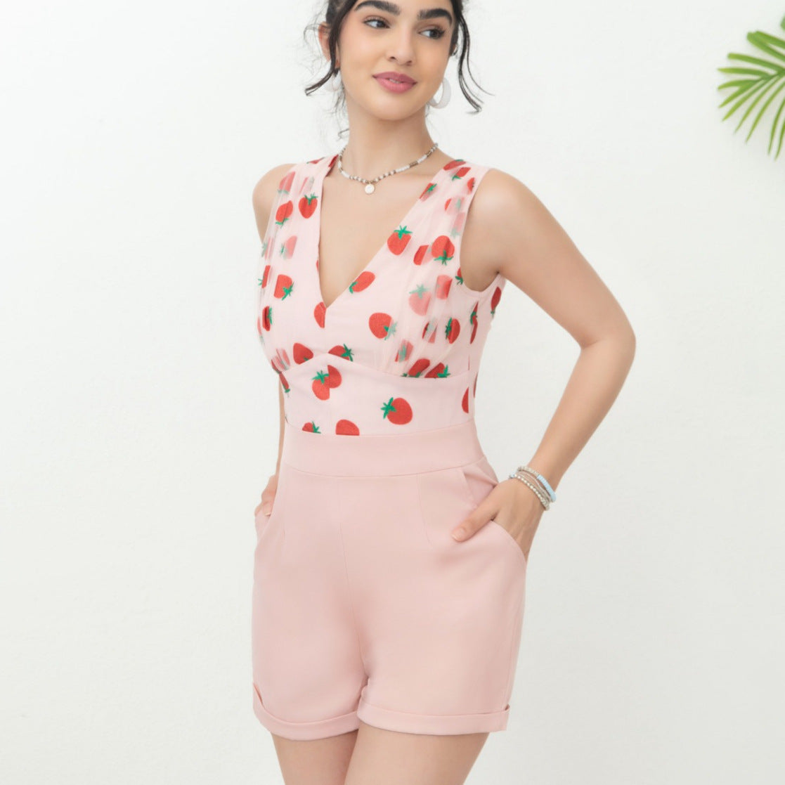 Women's Cute Fashion V-neck Strawberry Mesh Stitching One-piece