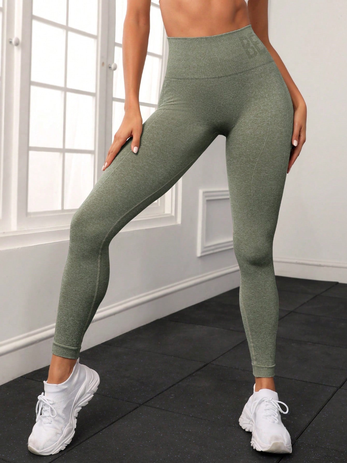 Seamless Letter Peach Yoga Hip Raise Skinny High Waist Exercise Workout Pants Women